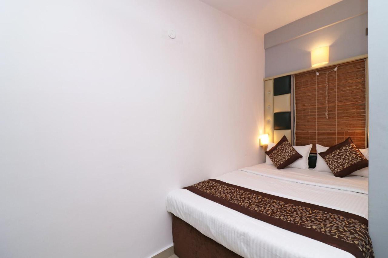 Oyo 22591 Srj 3* Kolkata